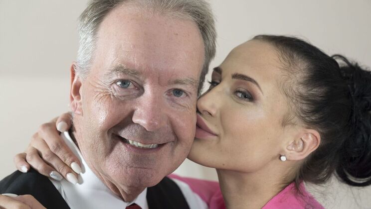 [Oldje] - Brunette Nicole Love Sucks and Swallows Cum