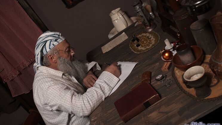 [Oldje] - A Holiday Porn Tale - Gustavo - Linda Brown