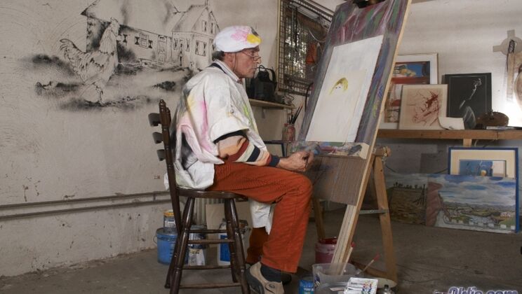 Masturbation and Striptease: Vanessa's Artistic Expression