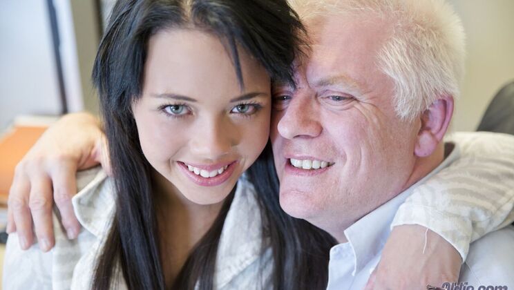 [Oldje] - Petite Brunette's Big Seduction - Nick - Tricia Teen