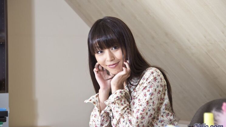 [Oldje] - Marika Hase Seduces Hugo in the Office