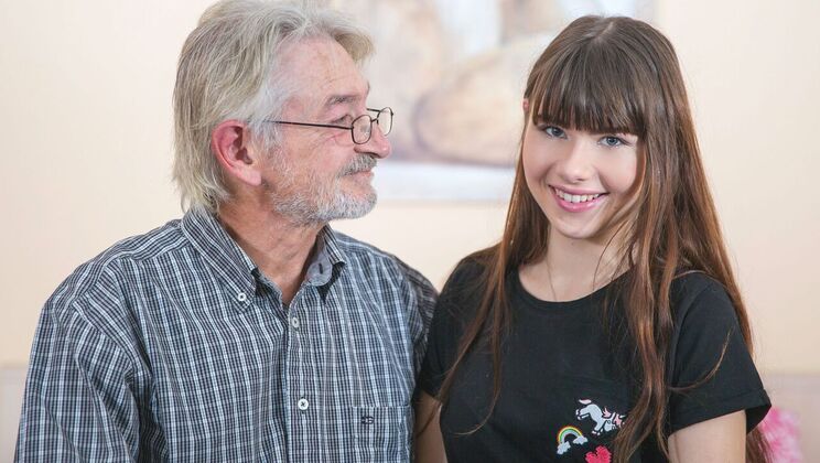 [Oldje] - 69 Position with a Brunette Babe