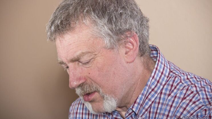 [Oldje] - The Big Tits and Kissing Challenge