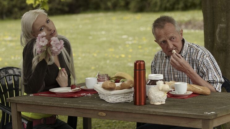 [Oldje] - Springtime Sex: AlexisII and Doug's Outdoor Escapade