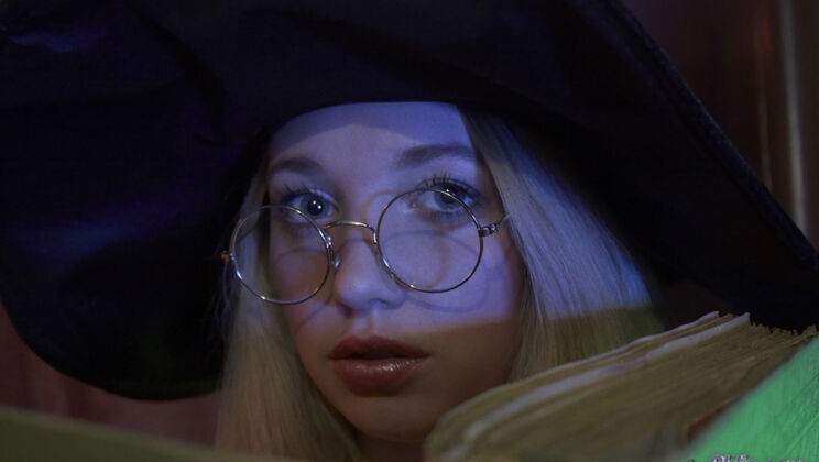 [Oldje] - SEX with a Young Blonde and Old Man