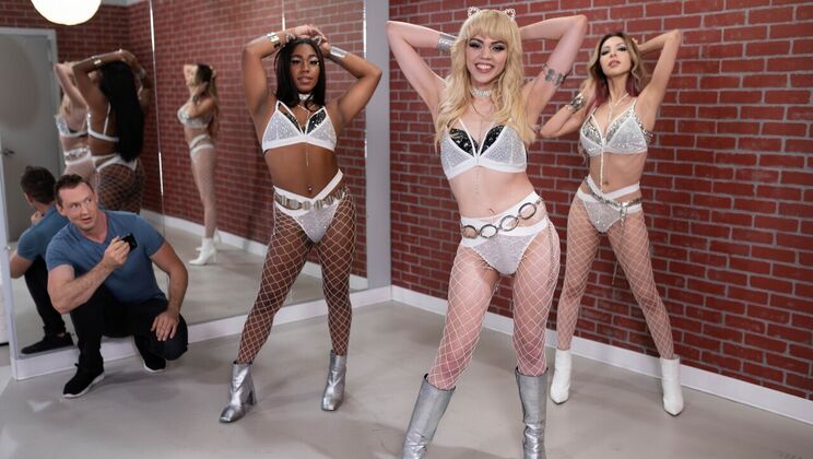 [TransAngels] - Threesome with Pierce, Kate, and Selene - Fan Fucking