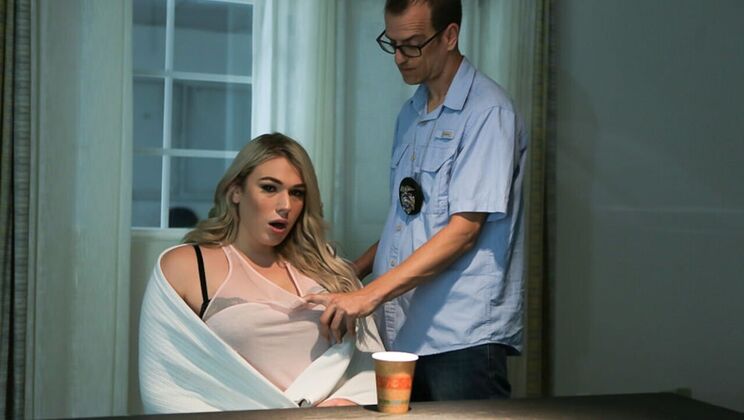 [TransSensual] - Anal Action with Blonde Shemale Aspen Brooks - Chad Diamond - Aspen Brooks