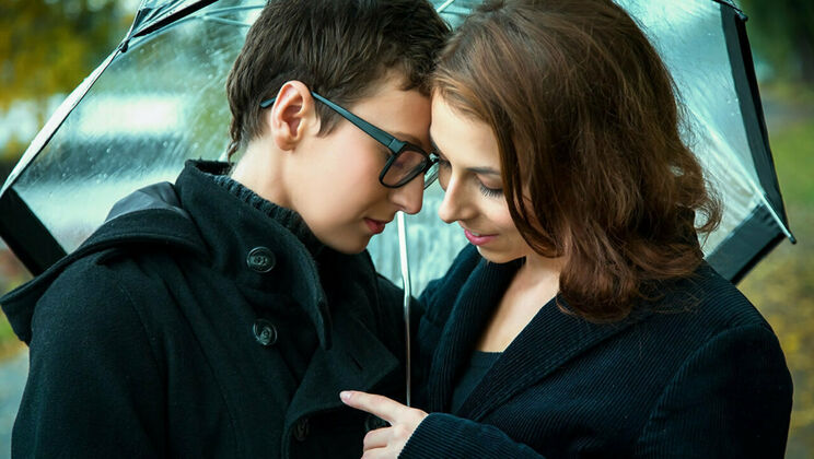 [SexArt] - Lesbian Brunette Babes Kissing and Fingering