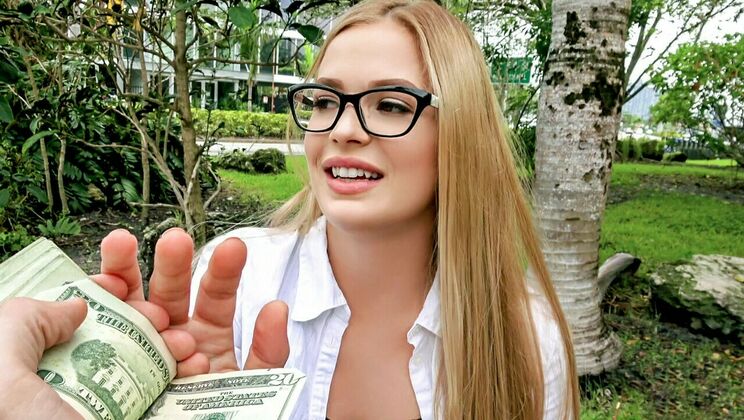 [PublicPickups] - Curvy Girl in Glasses Outdoor Fucking - Sloan Harper - Tyler Steel