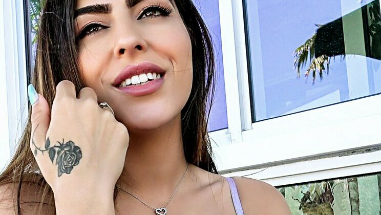 Royal Audrey Swallows Sean Lawless