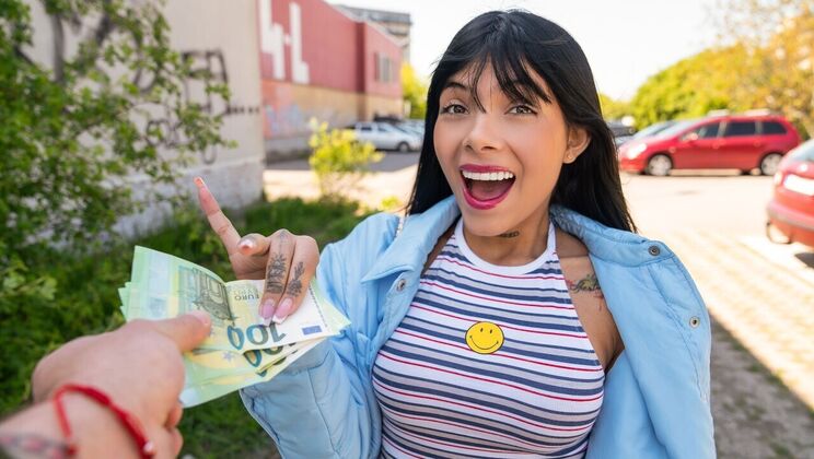 [PublicAgent] - Cute Latina Athenea Rose Outdoor Fuck