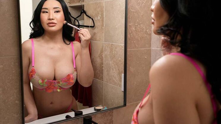 [MomIsHorny] - Big Tit Asian Stepmom Gets Facial - Johnny Love - Suki Sin