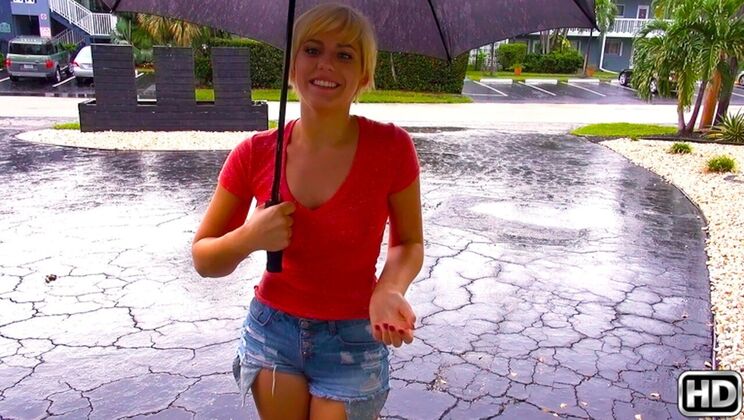 Outdoor Sex with Blonde and Cumshot