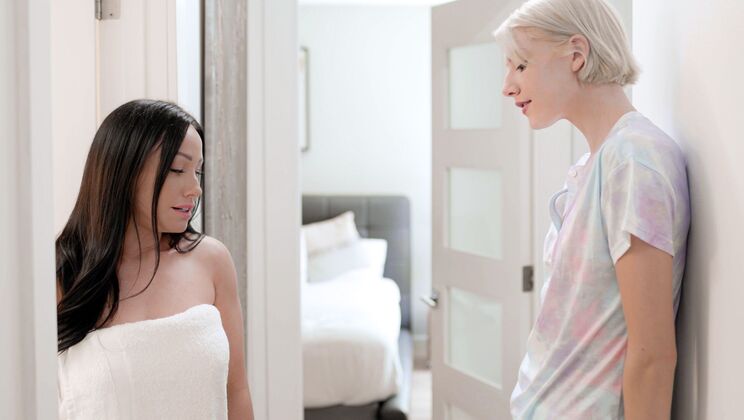 [Girlsway] - Old Young Lesbian Couple