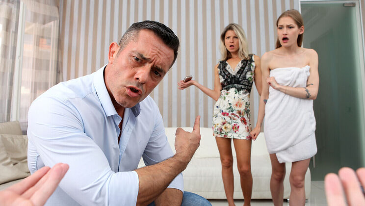 [FamilySwap] - Female Frenzy: Orgasmic Delights