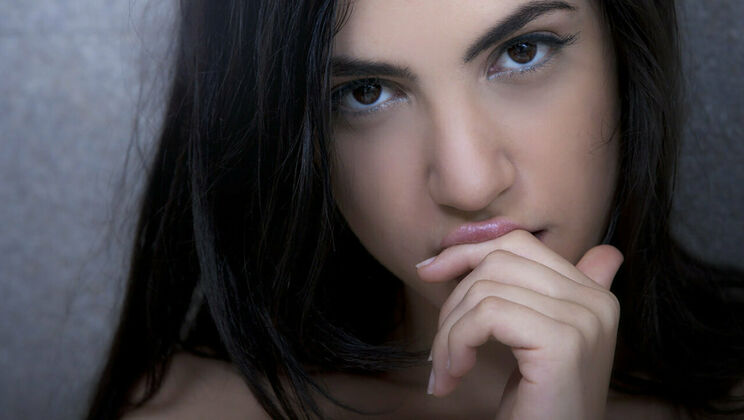 [SexArt] - Beautiful Sex with Brunette Luna - Luna