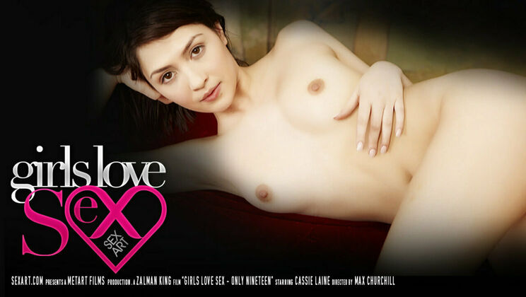 Sexy Teenager - Cassie Laine