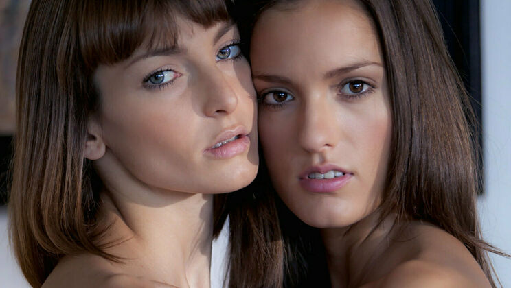 [SexArt] - Curly Hair, Curly Kisses