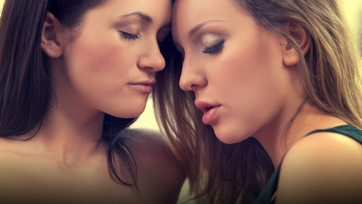 [SexArt] - Watching from Behind - Whitney Conroy - Tess B