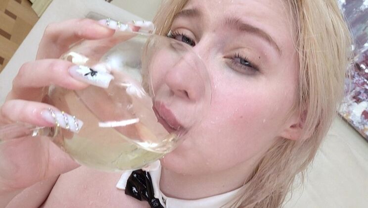 [ErikaKortiStudio] - Blowjob Frenzy with Teen Kira Viburn & 5 Guys - Steve - Willy Regal - Kira Viburn - Pimpal Bill - Marty Dope - Markus Weles