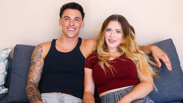 [HotGuysFuck] - Curvy and Tattooed Lindsay Lee Meets Jay Tate - Lindsay Lee - Jay Tate