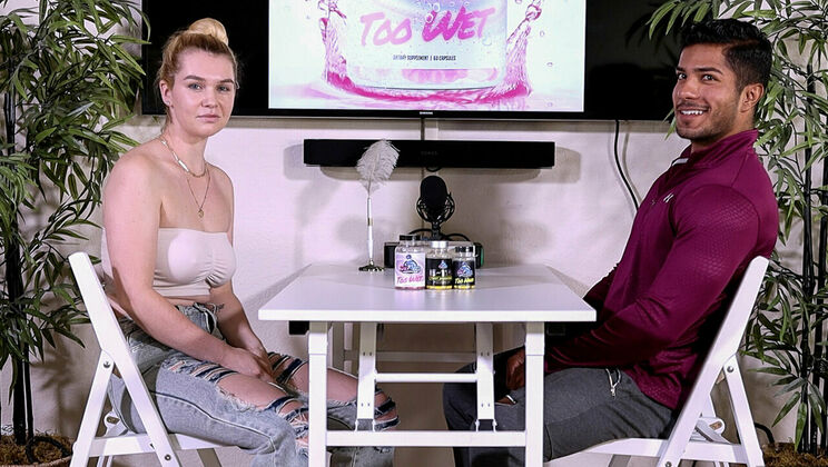 [HotGuysFuck] - Carter Andrews Can't Take His Eyes Off Layla Quinn's Big Boobs - Layla Quinn - Carter Andrews