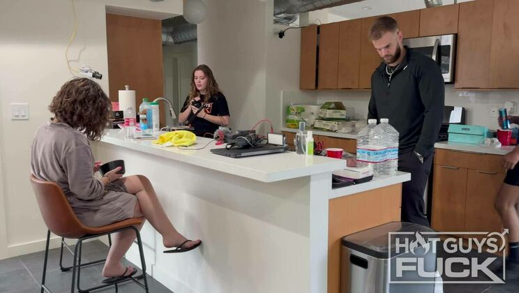 Sexy Guys’ Summer House: Day Five