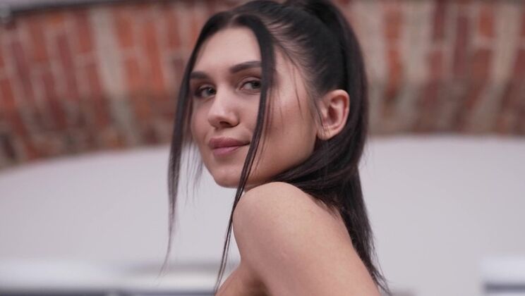 [NRXStudio] - Middle Eastern Beauty's First DP Experience with Leo Ahsoka