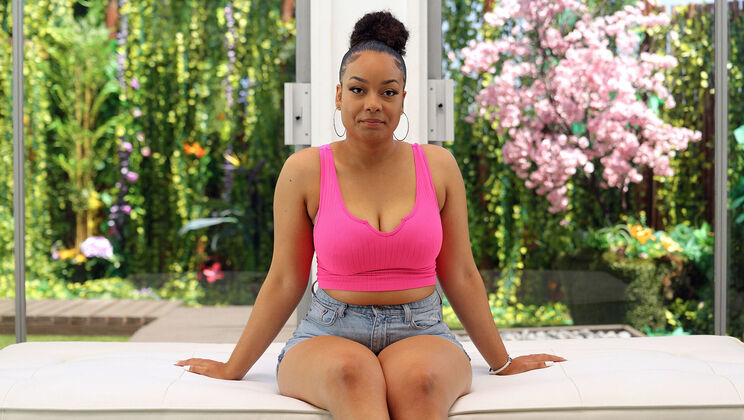 [NetVideoGirls] - Sarah Gives a Blowjob for the Audition - Sarah