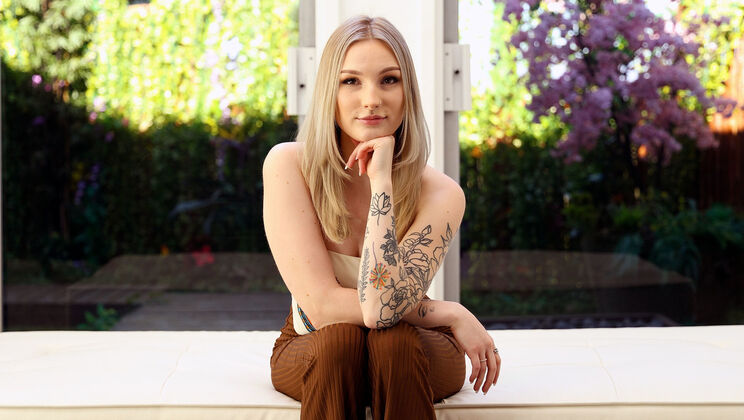 [CastingCouchHD] - Syrah's Doggystyle Delight - Syrah