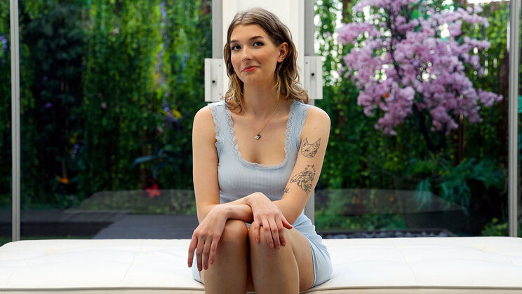 [NetGirl] - Bea's Missionary Position Tryout - Bea