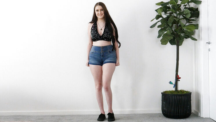 [CastingCouchHD] - Honey's Oral Skills on Display - Honey