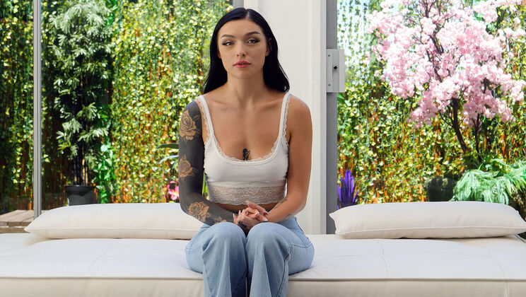 [CastingCouchHD] - Violet's Cumshot Covered Audition - Violet