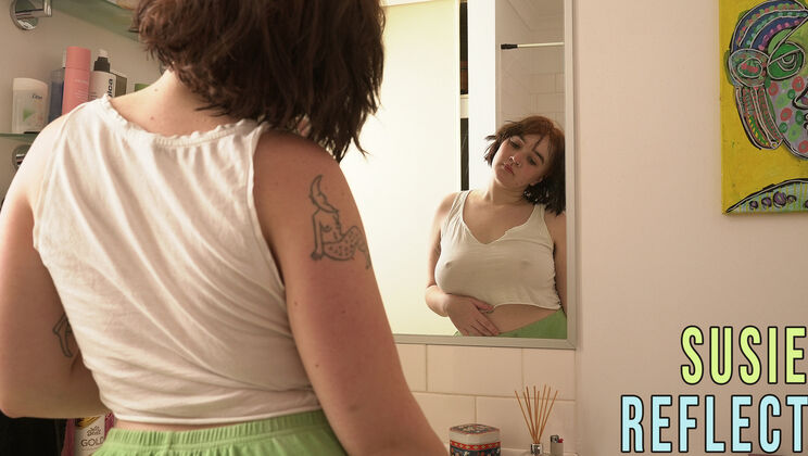 [GirlsOutWest] - Susie's Shower Reflections - Susie