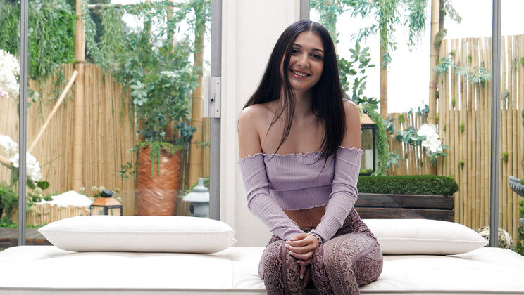 [NetGirl] - April's Hot Casting Call - April