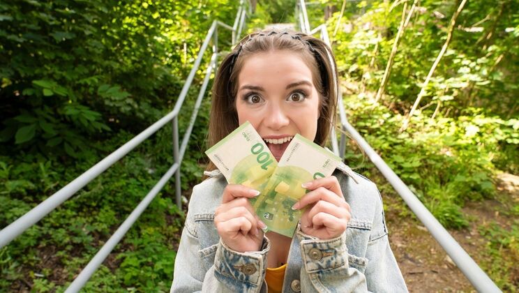 [PublicAgent] - Big Dick Fucks Brunette in Doggystyle and Cowgirl - Martin Gun - Agatha Shay