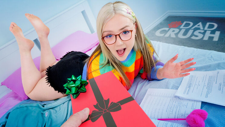 [DadCrush] - Young Blonde Eva Nyx Teaches Jay Rock the Power of Orgasms