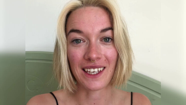 [Ersties] - German Erotica Poll: Lou & Daniela's Reading Fantasy - Daniela (Ersties) - Fabienne (Ersties) - Lou (Ersties)