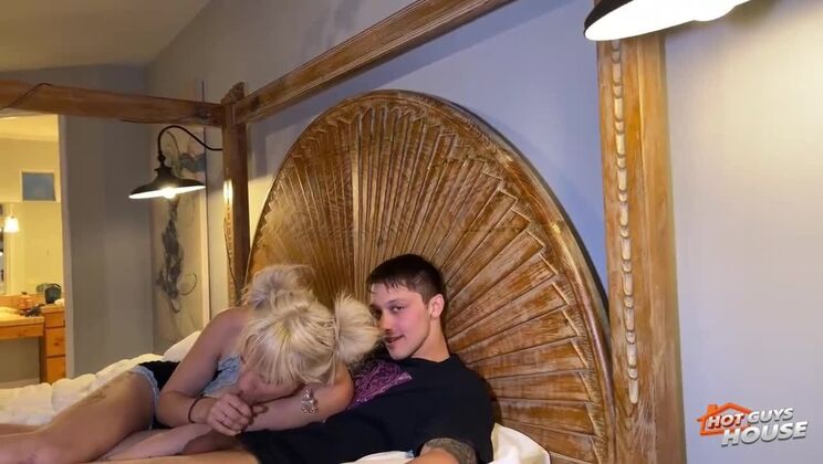 Atlas Eros wrecks fit blonde Ellie Smoke