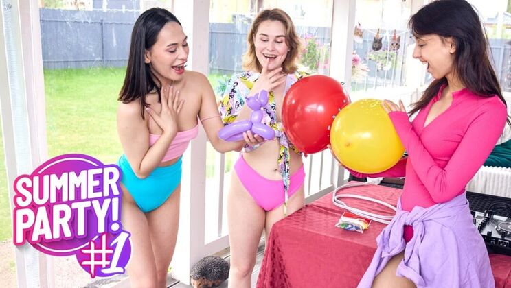 [ClubSweethearts] - Round Butts & Beautiful Asses in Lesbian Action - Iris Murai - Roxy Muray - Ashly Rabbit