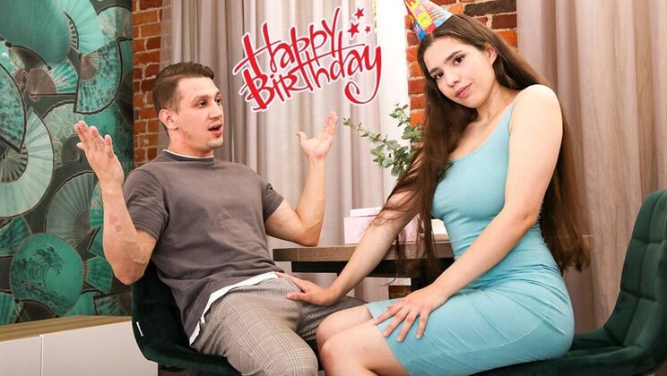 [ClubSweethearts] - European Brunette Birthday Blowjob Fun - Steve Hardy - Molly Kit