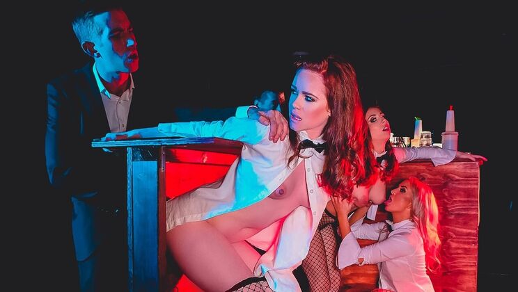 [DigitalPlayground] - Glory Hole Encounter with American Girls - Cayla Lyons - Ella Hughes - Xander Corvus - Antonia Sainz - Danny D