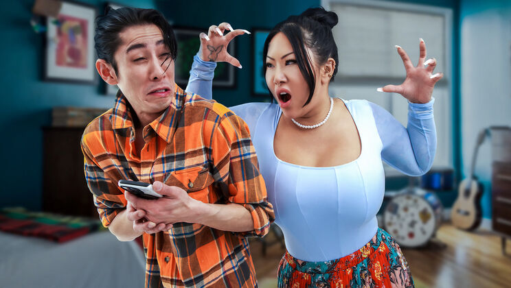 [TigerMoms] - Connie Perignon Pantyless in Long Skirt - Dick Play & Cum - David Lee - Connie Perignon