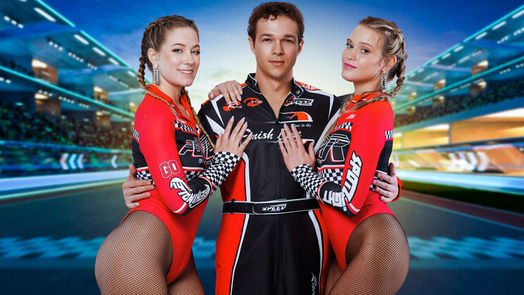 [StepSiblings] - Step Sibling Sex - Slim-Thick Chloe Rose Takes a Facial & Deepthroat - River Lynn - Jayden Marcos - Chloe Rose