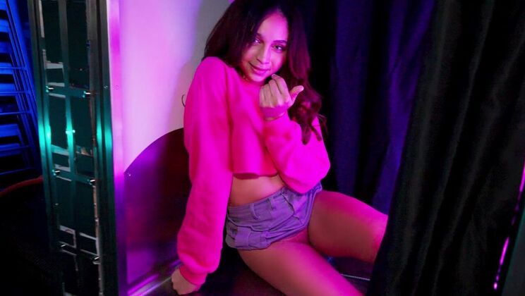 [He'sGotRizz] - Handjob to Mouth Cumshot Facial - Lucas Frost - June - Katerina Karson