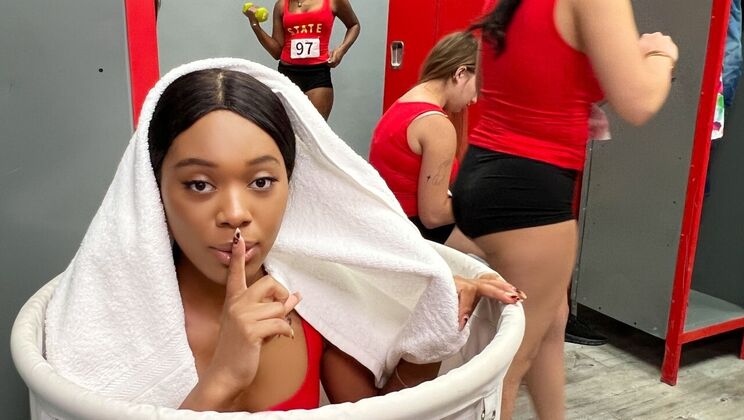 Cowgirl Bounce on Cock