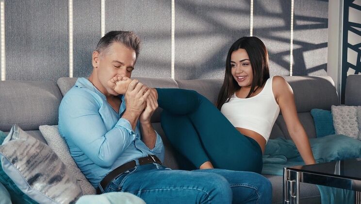 Handjob To Blowjob Cumshot Clean-Up Fetish Scene