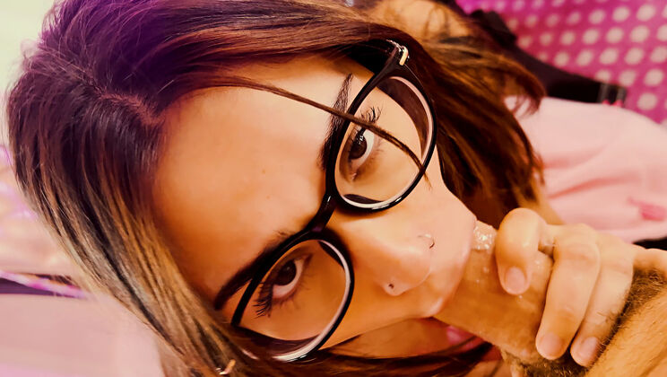 Ryan Madison leaves creampie in teen Kaia Martin